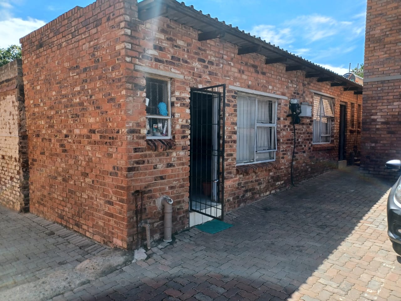 WhatsApp Image 2024-03-19 at 12.26.42 (2)